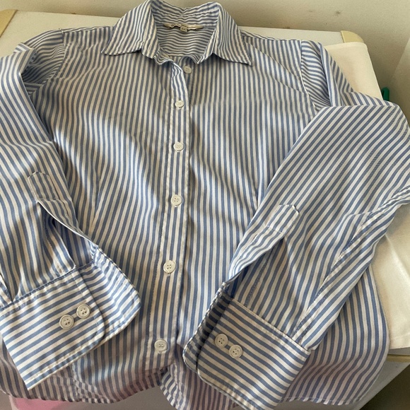Tilley Long Sleeves shirt, Gently Used - Wash & Wear, Perfect to Travel 🧳! - Picture 2 of 8